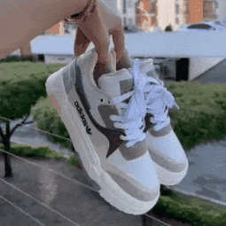 Tenis Adidas TB