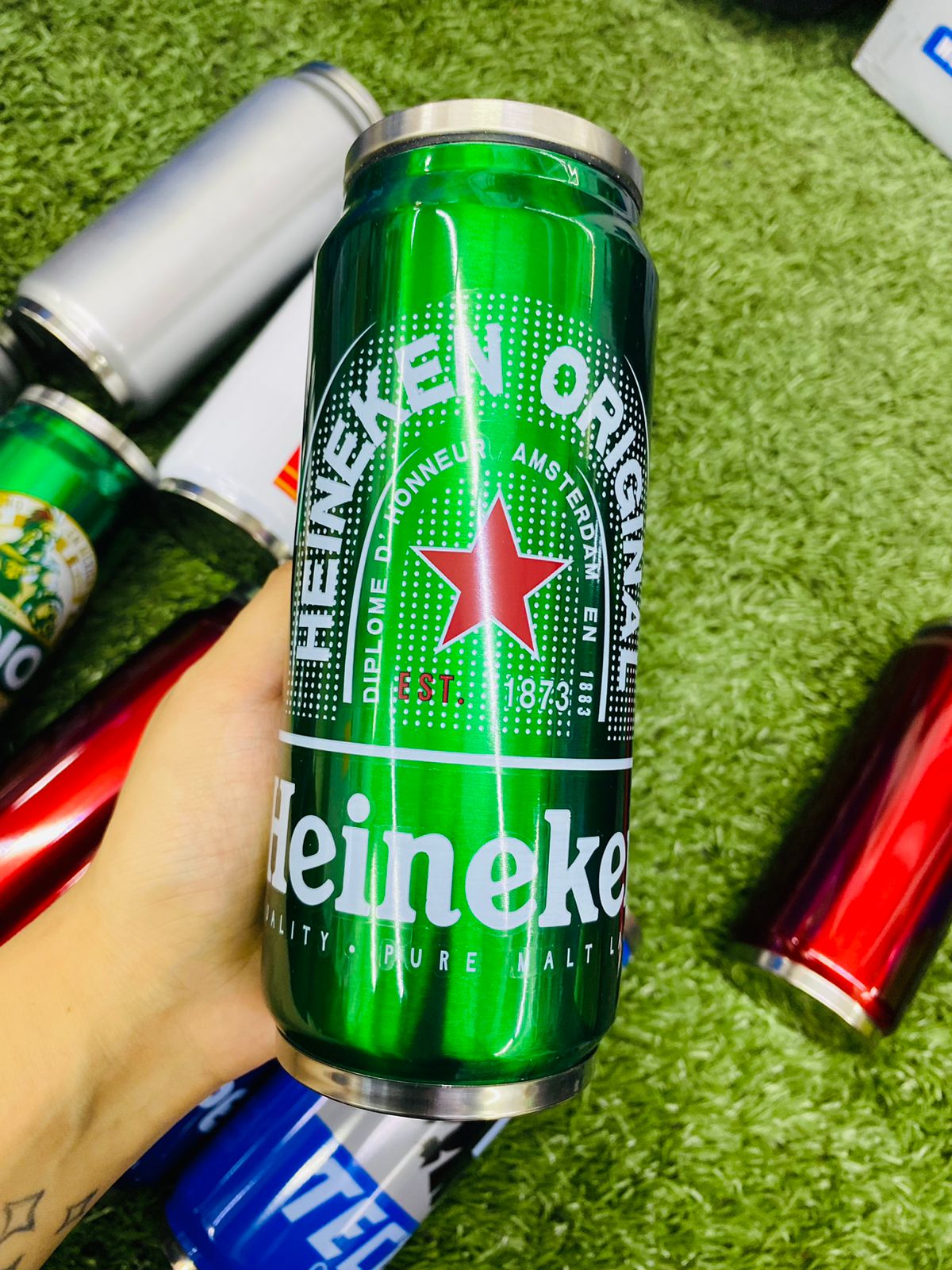 Termo en acero inoxidable con motivo de latas 500ml