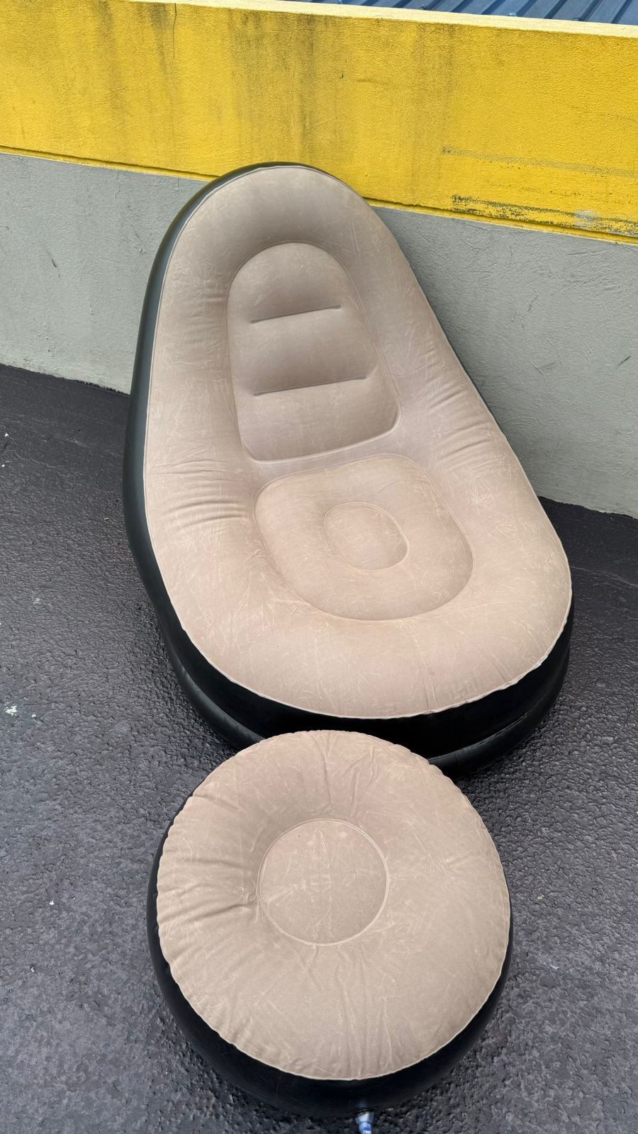Sillón + puff inflable confort